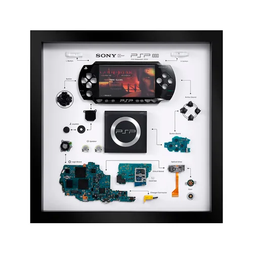 Cuadro BITFRAME Sony PSP 1000 con la consola desmontada y enmarcada